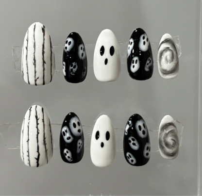 Ghost Press On Nails: 3D Gel Almond, Spooky Halloween Nail Art