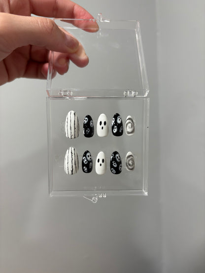Ghost Press On Nails: 3D Gel Almond, Spooky Halloween Nail Art
