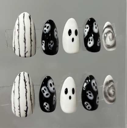 Ghost Press On Nails: 3D Gel Almond, Spooky Halloween Nail Art