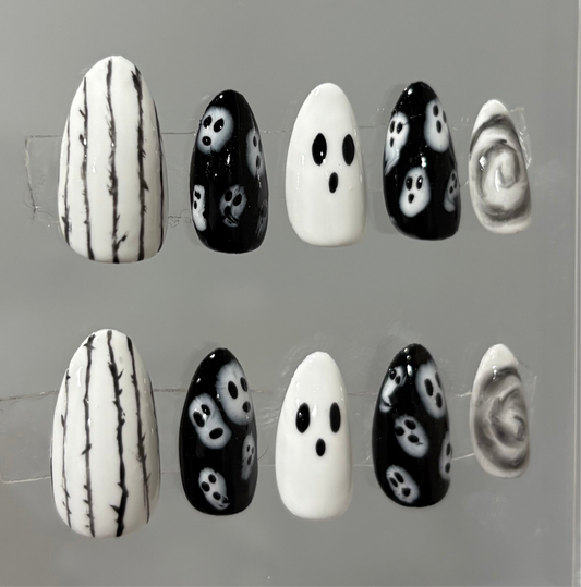 Ghost Press On Nails: 3D Gel Almond, Spooky Halloween Nail Art